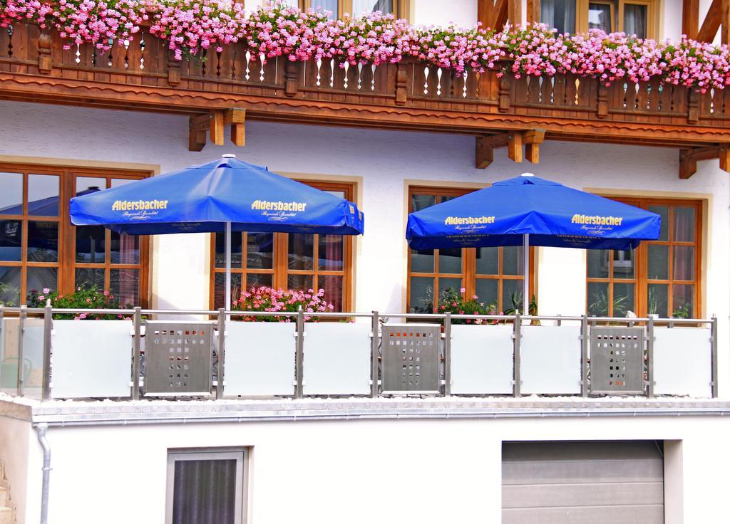 Hotel-Gasthof Zum Oberen Wirt Regen Exteriör bild