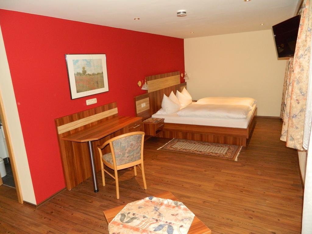 Hotel-Gasthof Zum Oberen Wirt Regen Exteriör bild