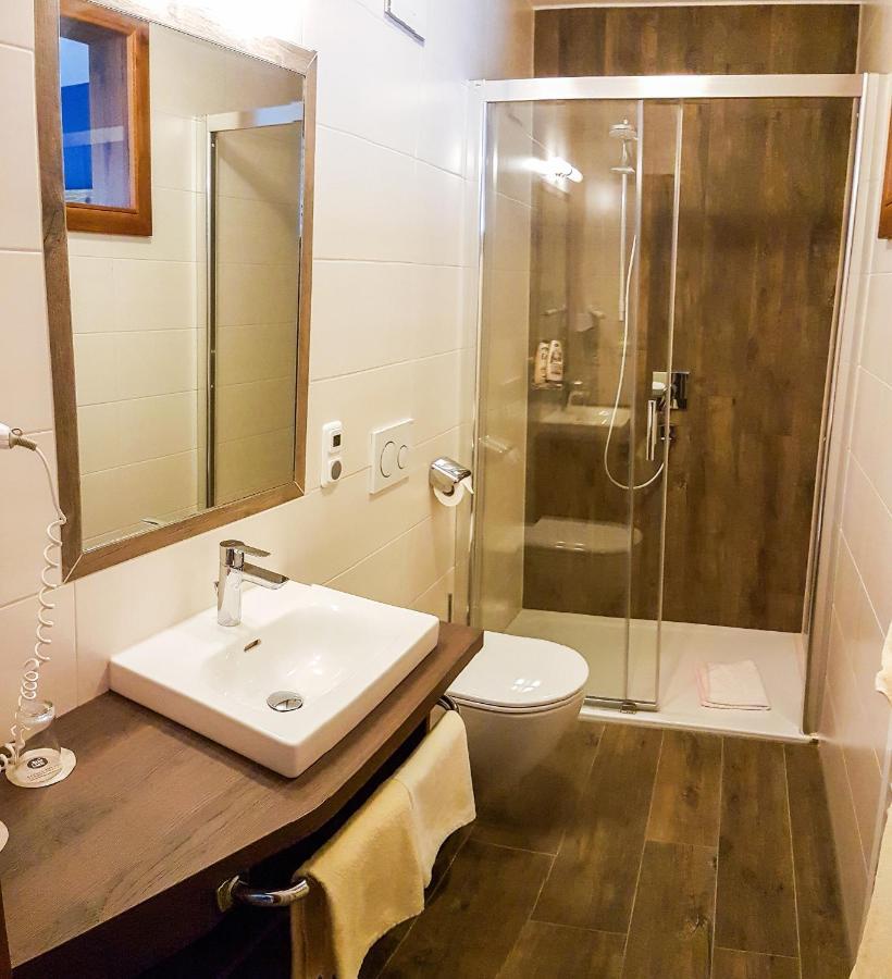 Hotel-Gasthof Zum Oberen Wirt Regen Exteriör bild